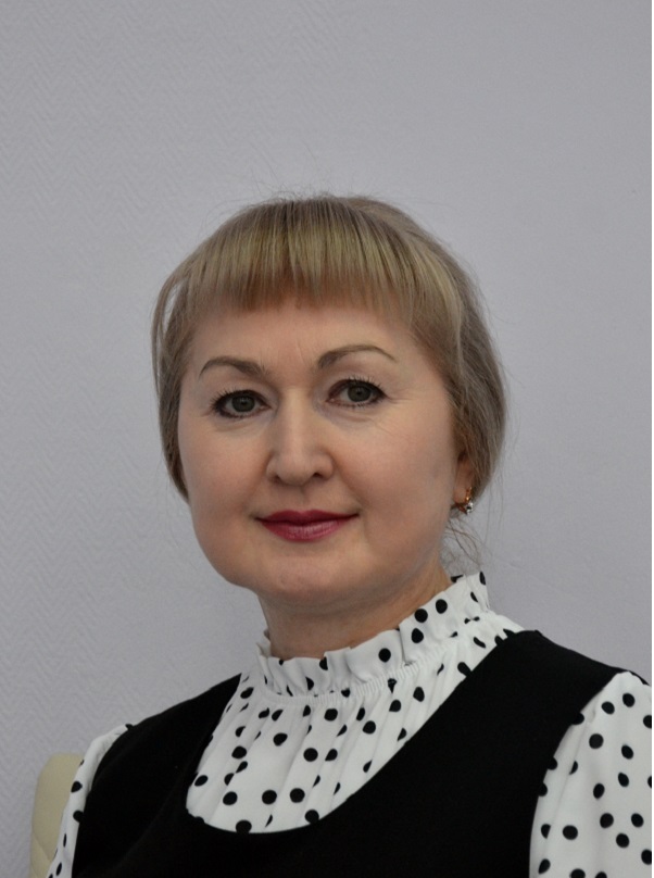 Пирогова Альмира Някиповна.